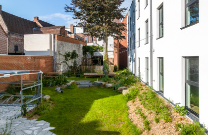 Shared garden for students at Yum Upkot in Kortrijk.