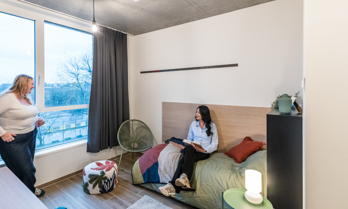 Lichte student room in Yum Upkot in Kortrijk.